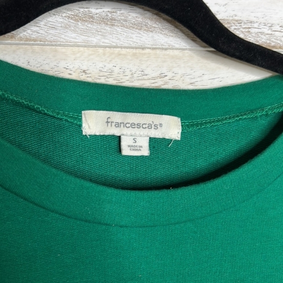 ! Francesca's L/S Green Sequin Christmas Light Top- SZ S ! - Picture 2 of 4